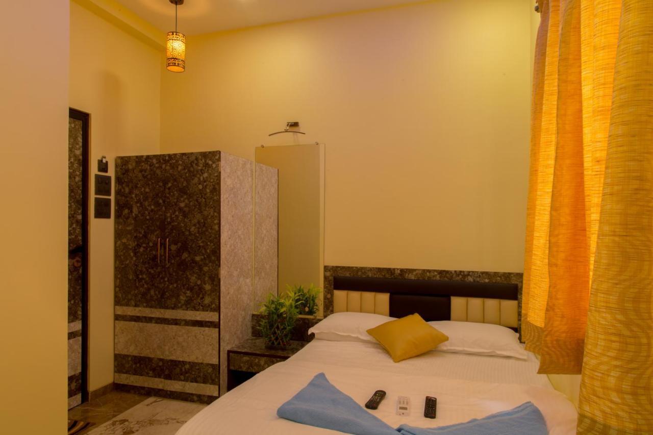 Hotel Tourister Mumbai Kültér fotó