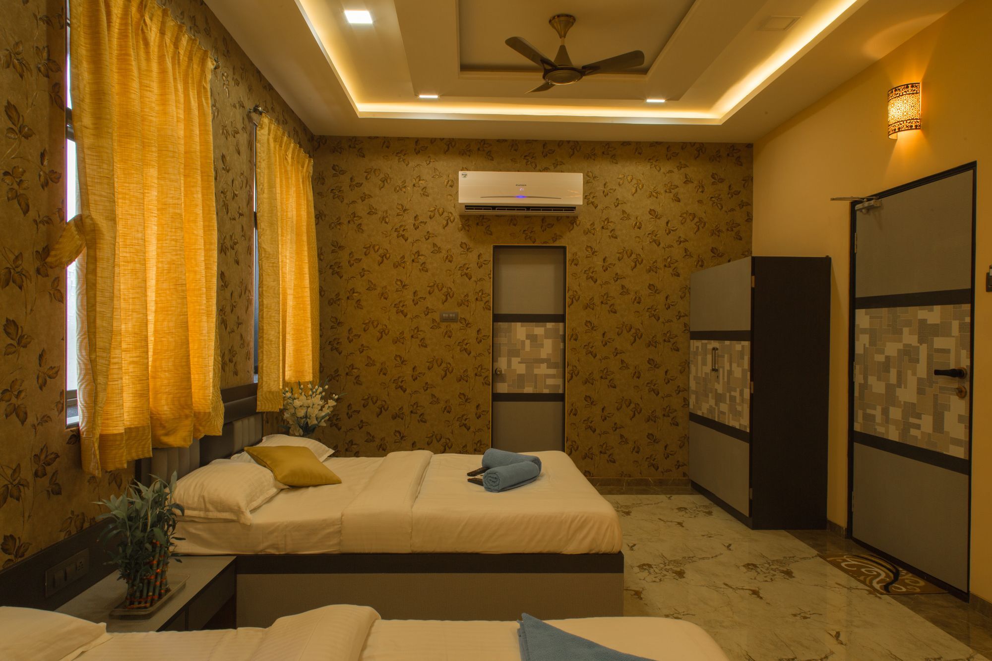 Hotel Tourister Mumbai Kültér fotó