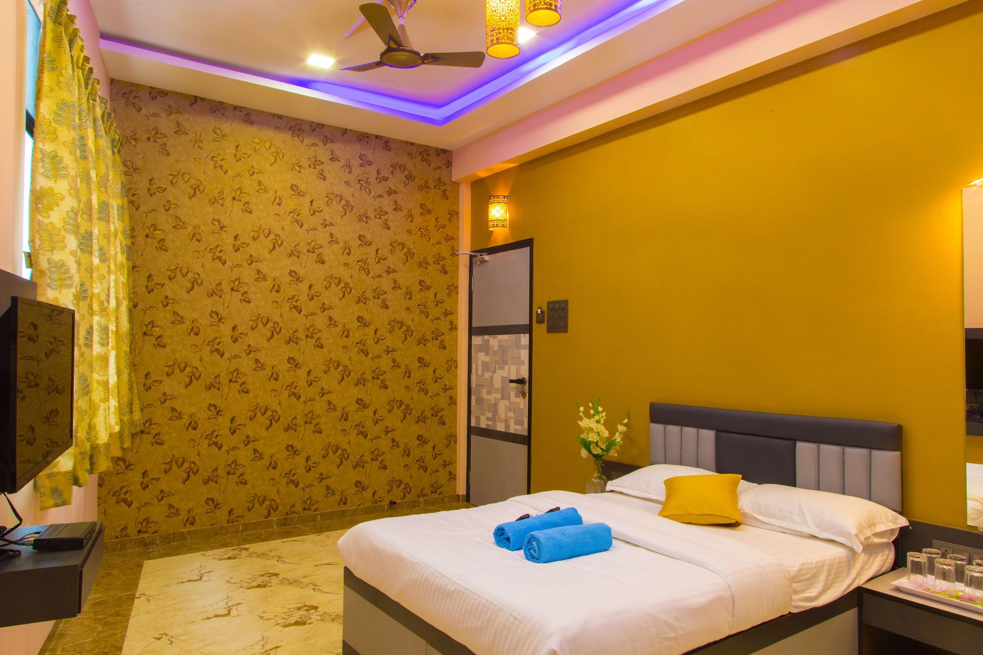 Hotel Tourister Mumbai Kültér fotó